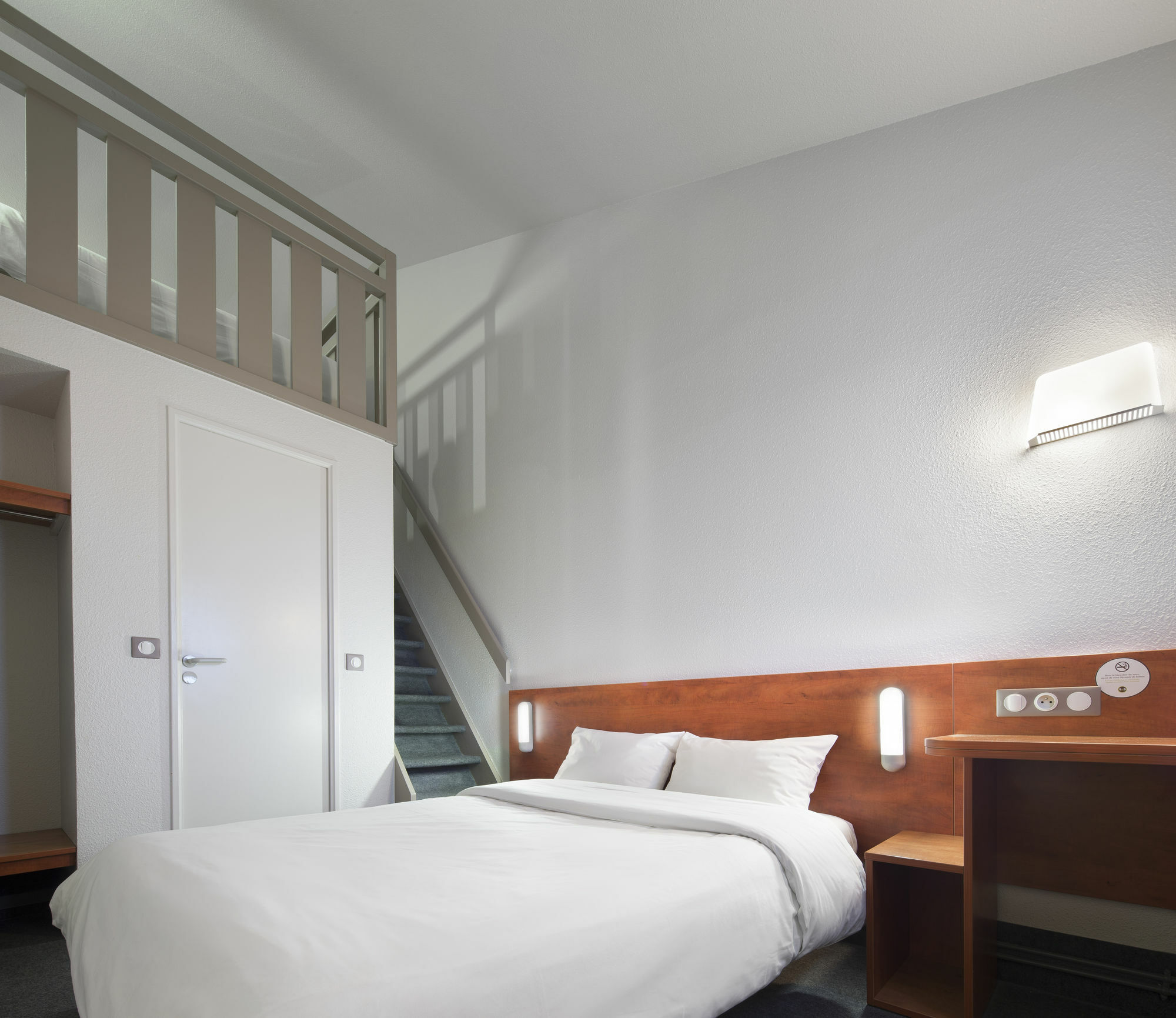 B&B Hotel Angers 1 ביוקוזה מראה חיצוני תמונה