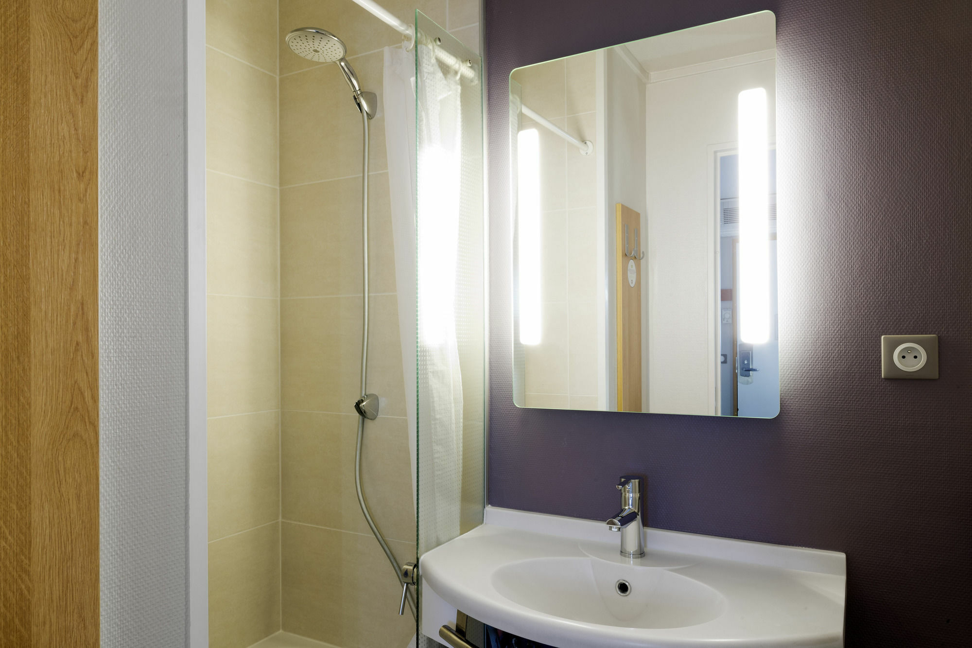 B&B Hotel Angers 1 ביוקוזה מראה חיצוני תמונה