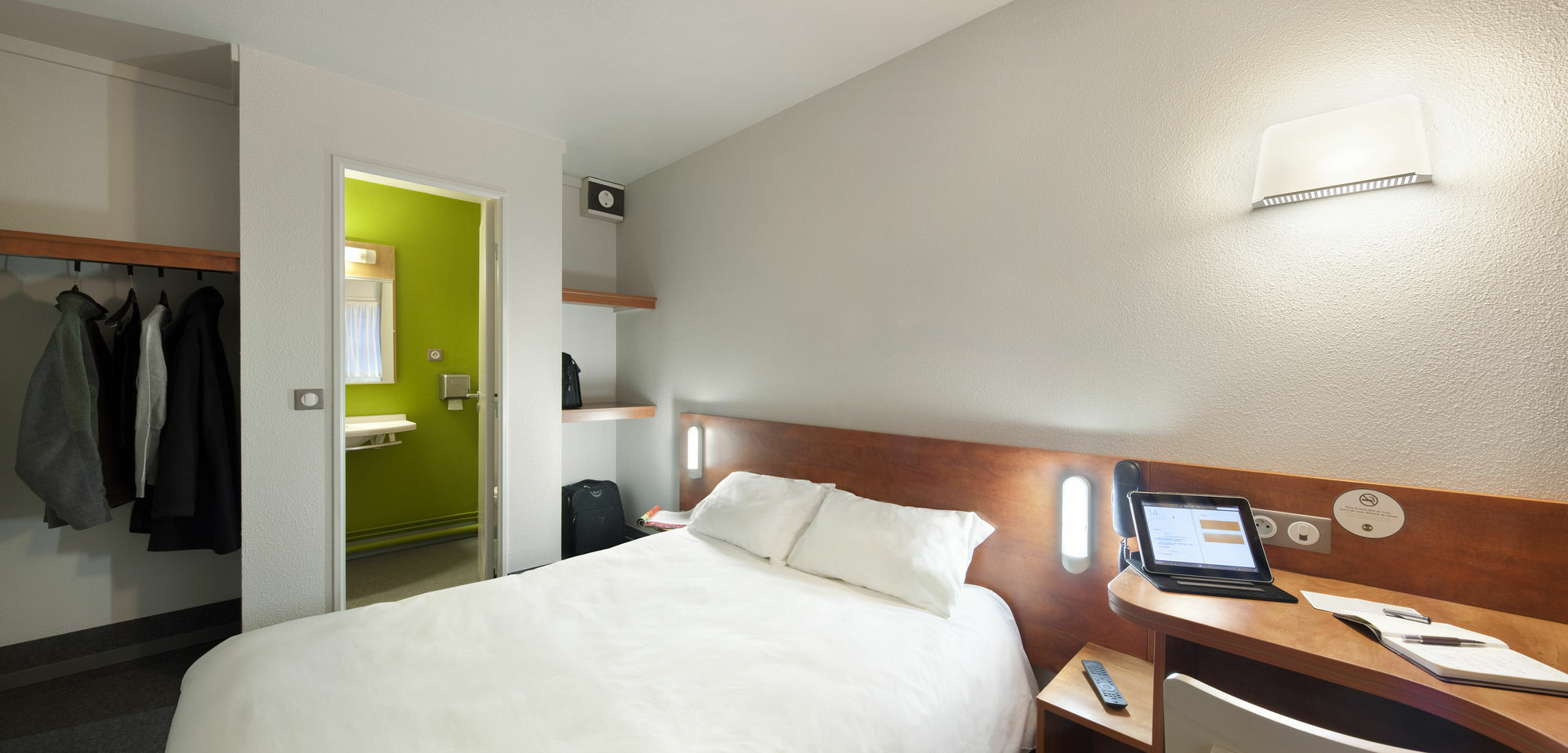 B&B Hotel Angers 1 ביוקוזה מראה חיצוני תמונה