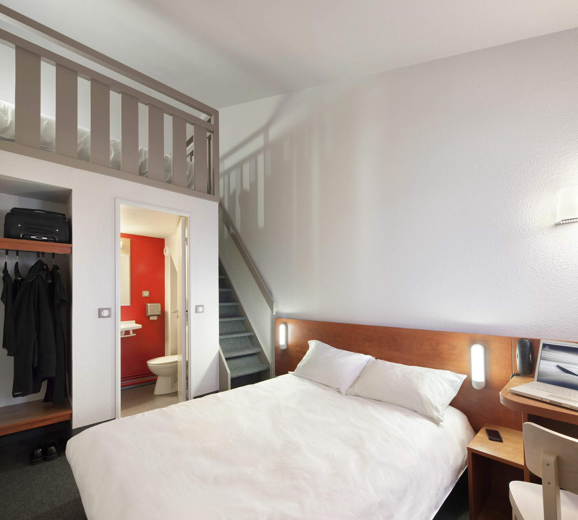 B&B Hotel Angers 1 ביוקוזה מראה חיצוני תמונה